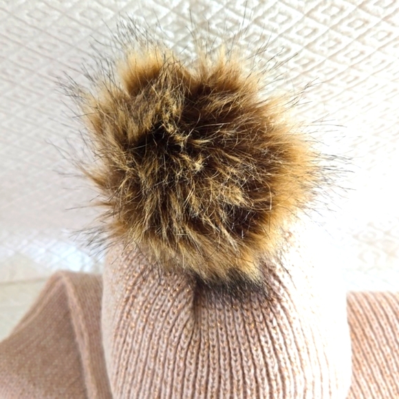 ( Forever 21 ) Winter Hat & Scarf Set, NWOT - Picture 2 of 5